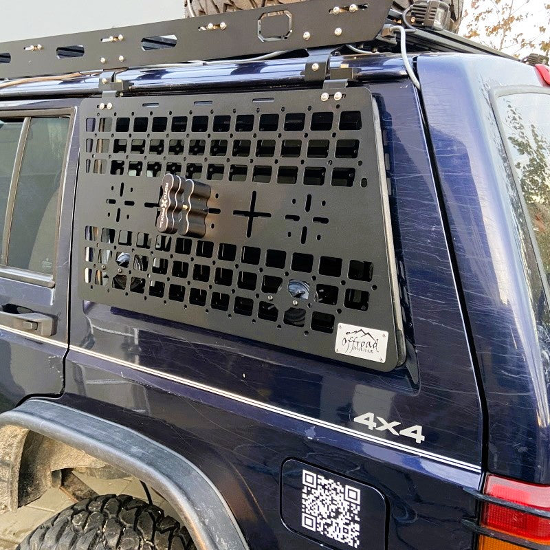 Panneau MOLLE Extérieur – Jeep Cherokee XJ (1984–2001)