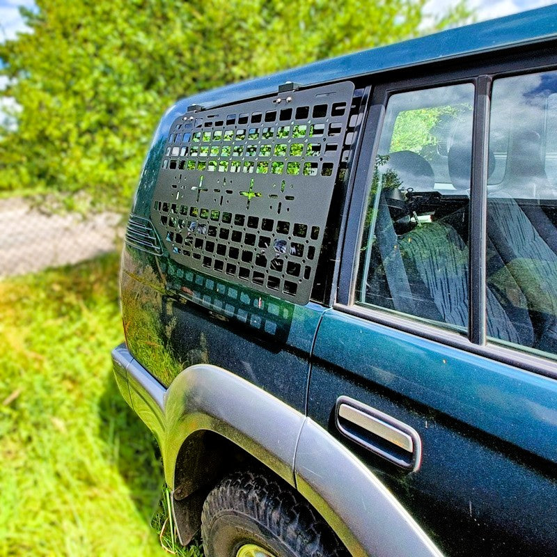 Panneau MOLLE Extérieur – Toyota Land Cruiser 95 (1996–2002) – Version 5 Portes