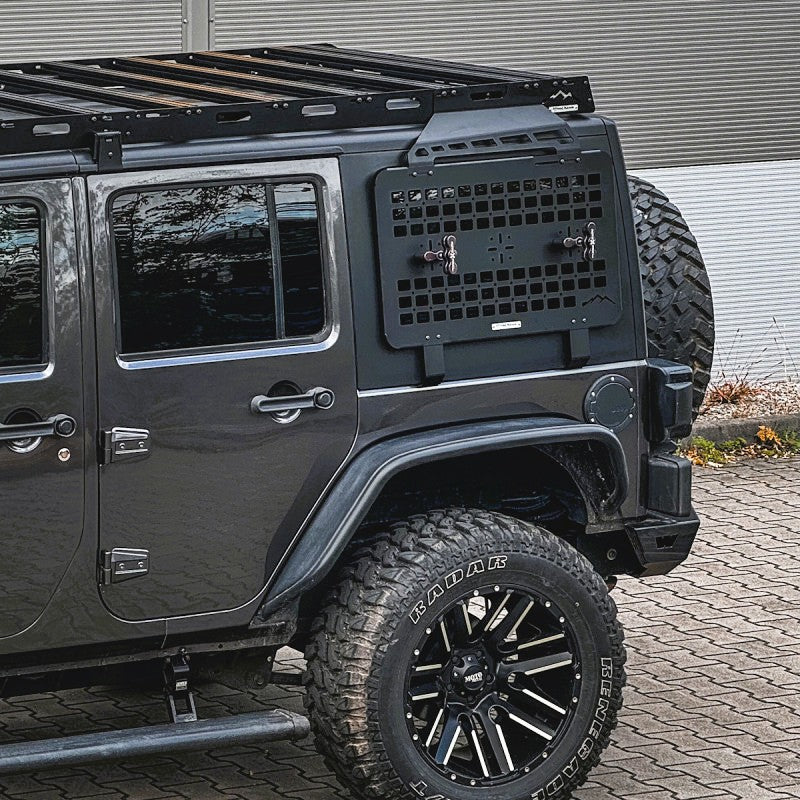 Panneau MOLLE Extérieur – Jeep Wrangler JKU (2006–2018)